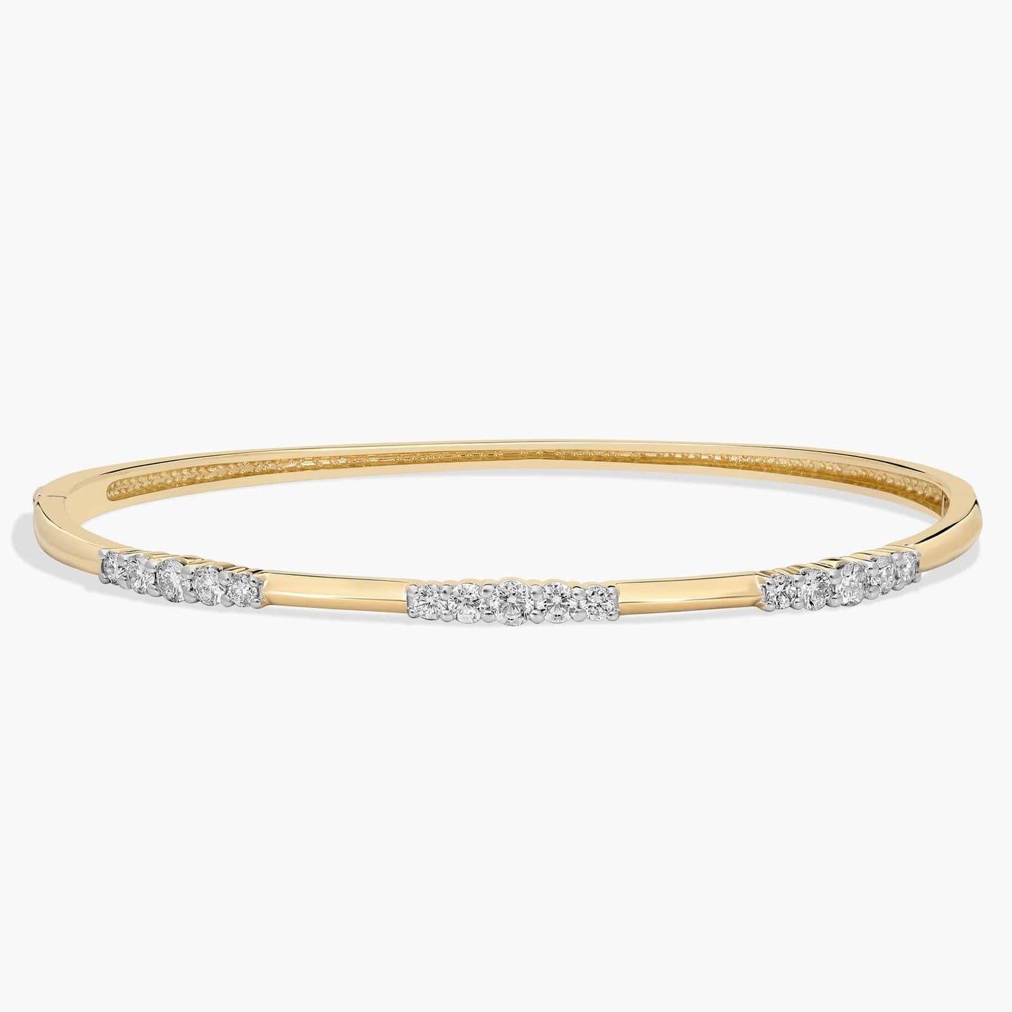 Graduated Cluster Diamond Bangle Bracelet